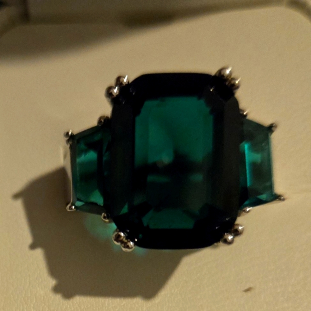 Green & White Crystal 3 Stone Cocktail Ring Substantial Size and Weight - Fashi…
